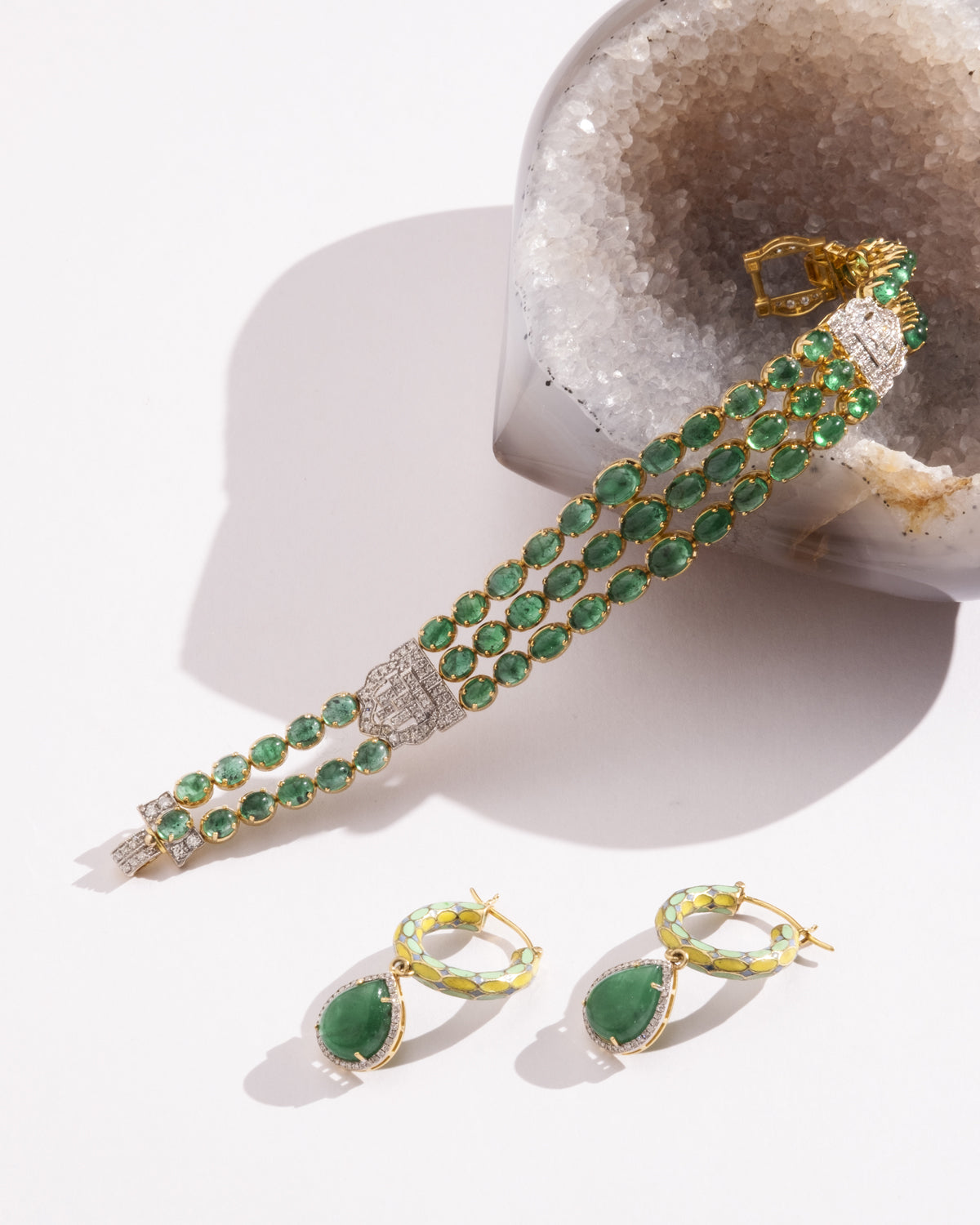 14K GOLD DIAMOND & EMERALD BRACELET