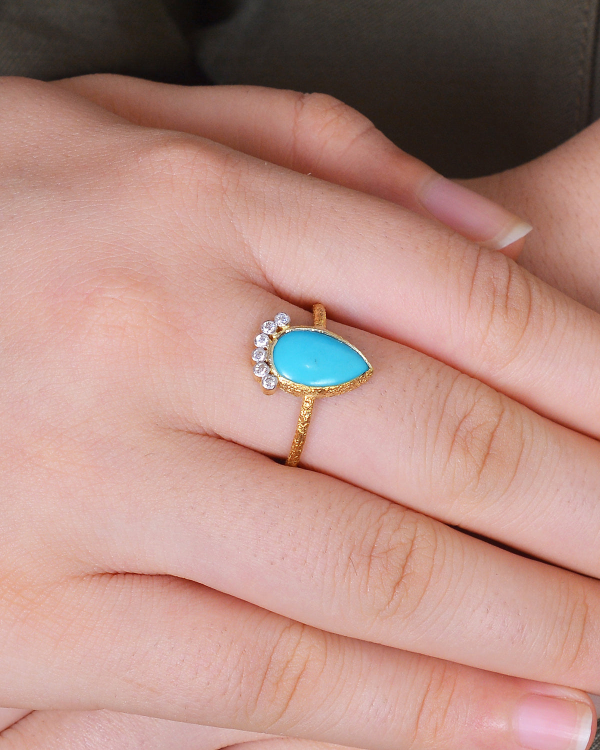 18K gold Turquoise & Diamond Ring