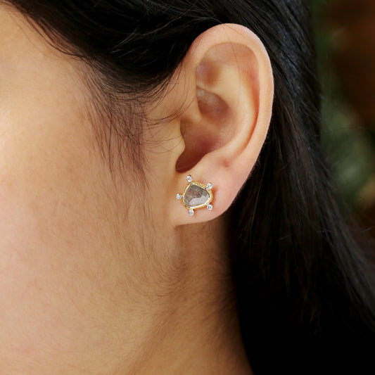 14K GOLD DIAMOND STUD EARRINGS
