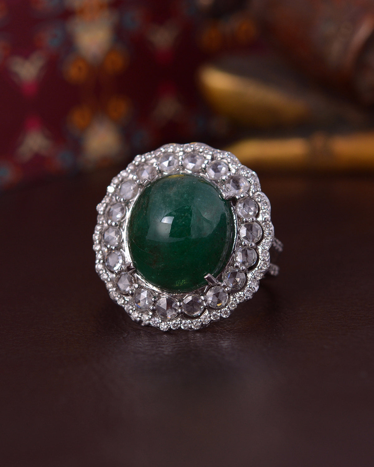 18K gold Diamond & Emerald Ring